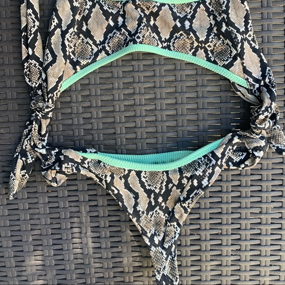 Indah Caper in Mint Python - Picture 6 of 8